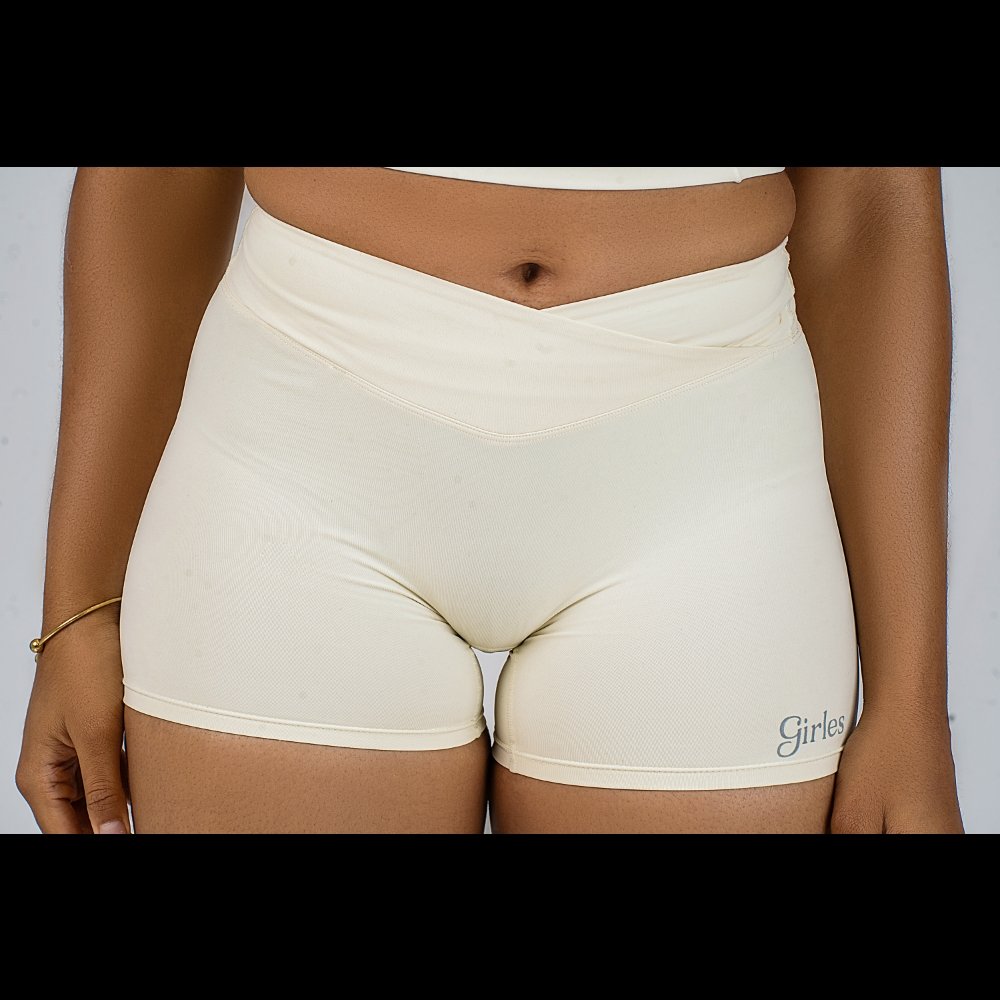 Lumi V-Waist Short